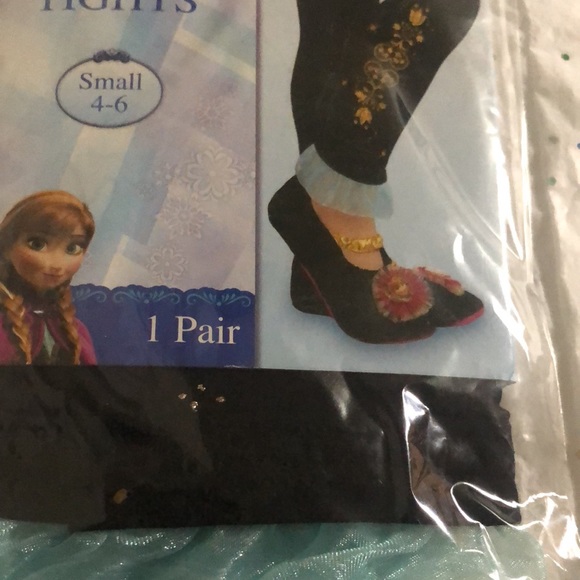 Disney’s frozen girls footless tights - Picture 3 of 8